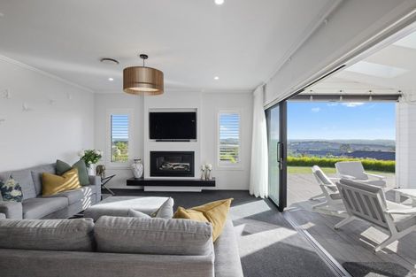 Photo of property in 19 Lawrence Carter Drive, Bombay, 2675