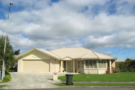 Photo of property in 12 Gimblett Court, Levin, 5510