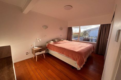 Photo of property in 2/110 Sylvan Avenue, Northcote, Auckland, 0627