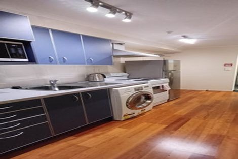 Photo of property in 1/15 Eske Place, Highland Park, Auckland, 2010