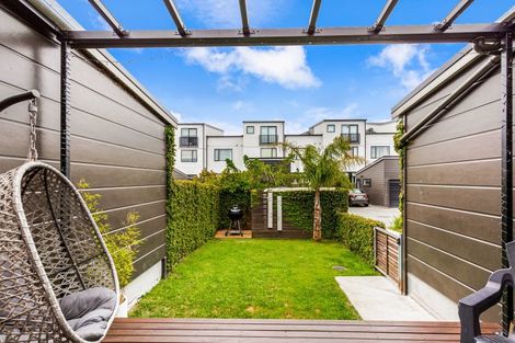 Photo of property in 31 Mapou Road, Hobsonville, Auckland, 0616