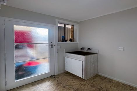 Photo of property in 2/117 Astley Avenue, New Lynn, Auckland, 0600