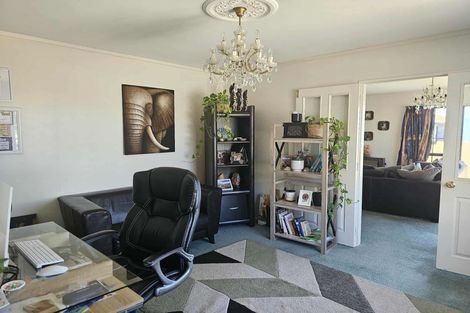 Photo of property in 38 Gurkha Crescent, Khandallah, Wellington, 6035