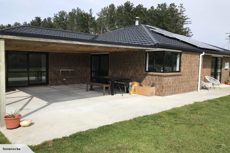 Photo of property in 127 Palmer Road, Foxton Beach, Foxton, 4891