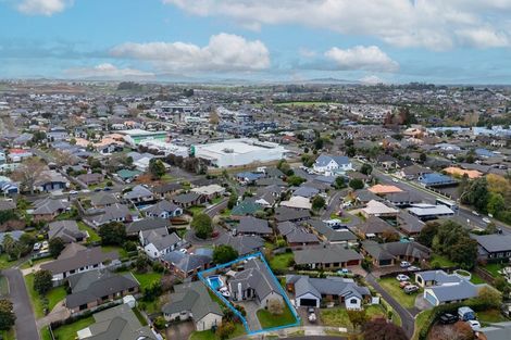Photo of property in 50 Cairns Crescent, Rototuna, Hamilton, 3210