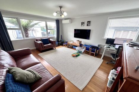 Photo of property in 1/7 Gordon Avenue, Forrest Hill, Auckland, 0620
