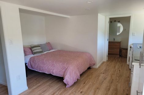 Photo of property in 13 Oku Street, Island Bay, Wellington, 6023