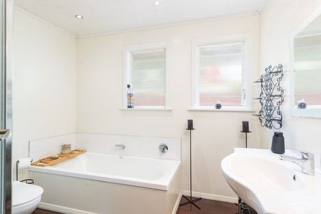 Photo of property in 10 Kopara Grove, Stokes Valley, Lower Hutt, 5019