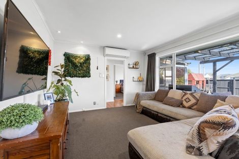 Photo of property in 124 Cavendish Road, Casebrook, Christchurch, 8051