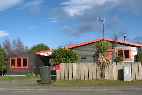 Photo of property in 7 Pompolona Street, Te Anau, 9600