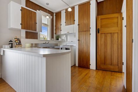 Photo of property in 22 Ngaio Street, Strandon, New Plymouth, 4312