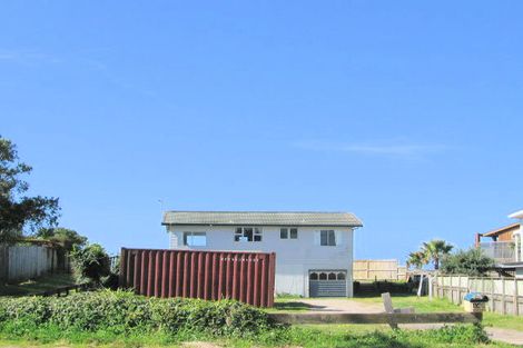 Photo of property in 143 Karewa Parade, Papamoa Beach, Papamoa, 3118