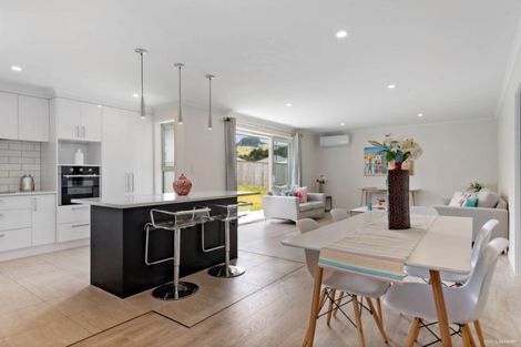 Photo of property in 96 Hillpark Drive, Pokeno, 2402