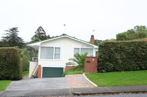 Photo of property in 59 Cockle Bay Road, Cockle Bay, Auckland, 2014