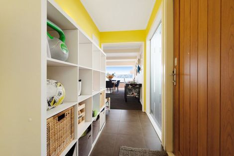 Photo of property in 165 Marine Parade, Seatoun, Wellington, 6022