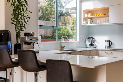 Photo of property in 10 Portage Place, Whitby, Porirua, 5024