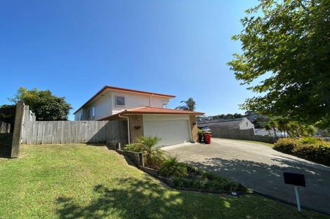 Photo of property in 14 Meharg Place, Fairview Heights, Auckland, 0632