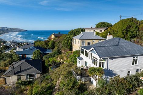 Photo of property in 114 Cliffs Road, Saint Clair, Dunedin, 9012