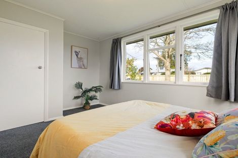 Photo of property in 2 Yeats Crescent, Fairfield, Hamilton, 3214