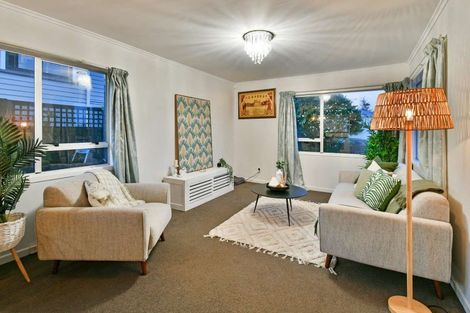 Photo of property in 103 Beaumonts Way, Manurewa, Auckland, 2102