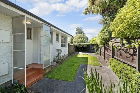 Photo of property in 1/42a Saint Martins Road, Saint Martins, Christchurch, 8022