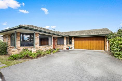 Photo of property in 83 Wiltshire Drive, Huntington, Hamilton, 3210