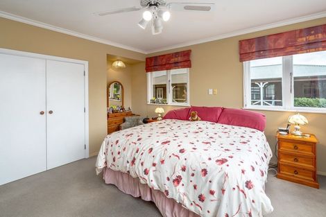 Photo of property in 18 Esther Street, Martinborough, 5711