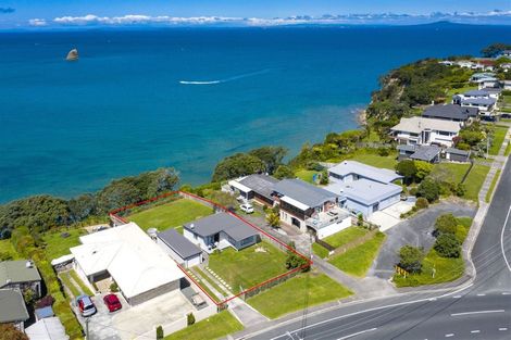 Photo of property in 973 Whangaparaoa Road, Tindalls Beach, Whangaparaoa, 0930