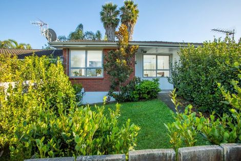 Photo of property in 4/27 Wright Road, Point Chevalier, Auckland, 1022