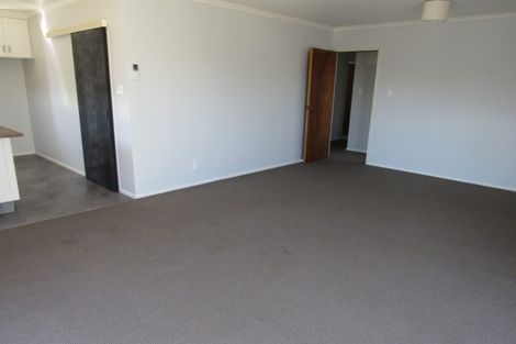 Photo of property in 3/10 Karamu Street, Strandon, New Plymouth, 4312