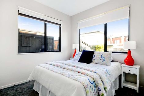 Photo of property in 8 Pakaraka Drive, Papakura, 2110