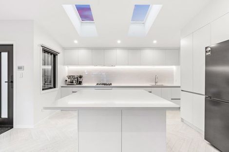 Photo of property in 12 Capitol Road, Matakatia, Whangaparaoa, 0930