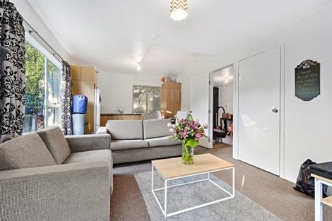 Photo of property in 223 Walter Strevens Drive, Conifer Grove, Takanini, 2112