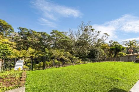 Photo of property in 31 Condor Place, Unsworth Heights, Auckland, 0632