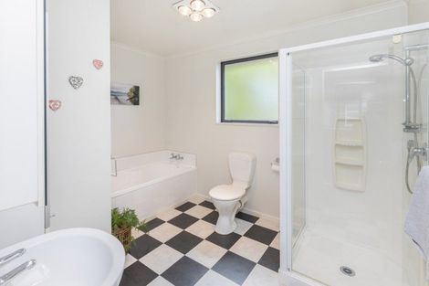 Photo of property in 64b Holly Road, St Albans, Christchurch, 8014