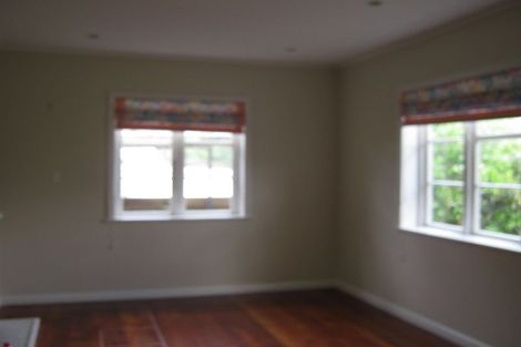 Photo of property in 39 Park Road, West End, Palmerston North, 4412