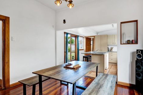 Photo of property in 193 Saint Aubyn Street, New Plymouth, 4310