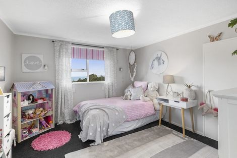 Photo of property in 15 Green Island Bush Road, Blackhead, Dunedin, 9076