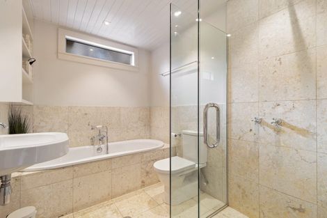 Photo of property in The Woods, 5/12 Dublin Street, Queenstown, 9300