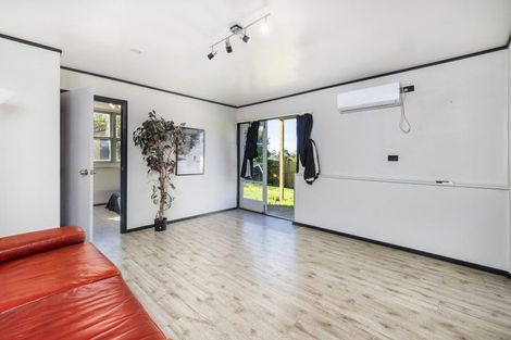 Photo of property in 43 Awatere Street, Clover Park, Auckland, 2023