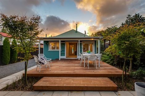 Photo of property in 18 Celia Street, Redcliffs, Christchurch, 8081