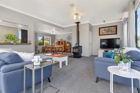 Photo of property in 19a Kawaha Point Road, Fairy Springs, Rotorua, 3015