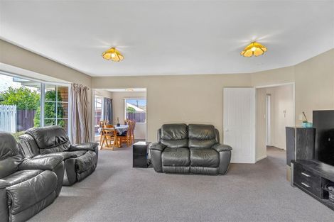 Photo of property in 2/141 Withells Road, Avonhead, Christchurch, 8042