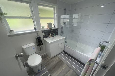 Photo of property in 146 Sievers Grove, Cannons Creek, Porirua, 5024