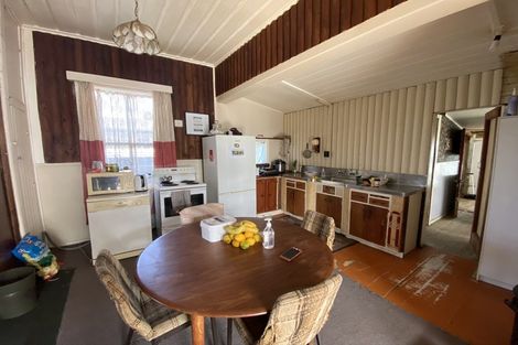 Photo of property in 29 Castle Street, Eltham, 4322