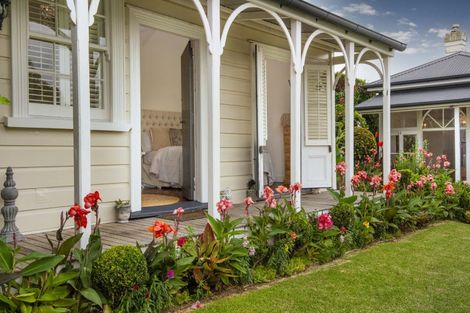 Photo of property in 15 Jubilee Avenue, Devonport, Auckland, 0624