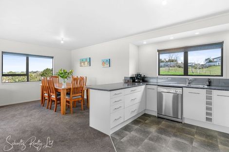 Photo of property in 31-33 Nikau Lane, Maungaturoto, 0520