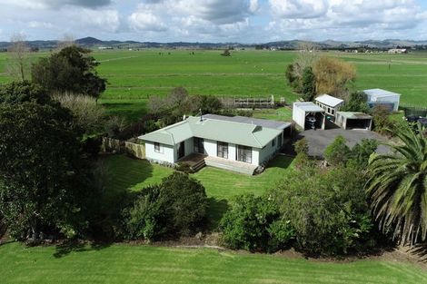 Photo of property in 76 Robertson Road, Ruawai, 0591