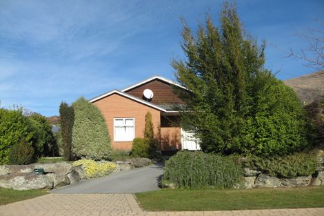 Photo of property in 81 Meadowstone Drive, Wanaka, 9305