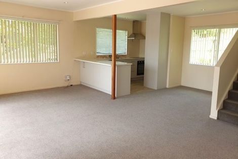 Photo of property in 41 Esther Place, Red Beach, 0932